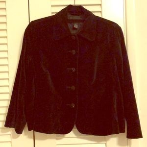 Black velvet cropped blazer, size L